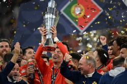 开云体育入口-紧张氛围笼罩欧冠赛场，球队士气高涨的简单介绍