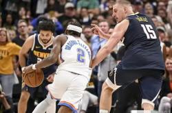 开云体育平台APP-马刺绝地反击尼日利亚男篮，萨博尼斯送出助攻