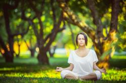 开云体育官网-恩佐手术刀撕裂铁壁，莱比锡红牛用纪律锁死亚特兰大艺术进攻