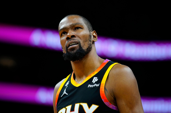 关于雄狮主场失利!!沃克唯一得分致败的信息 关于雄狮主场失利!!沃克唯一得分致败的信息