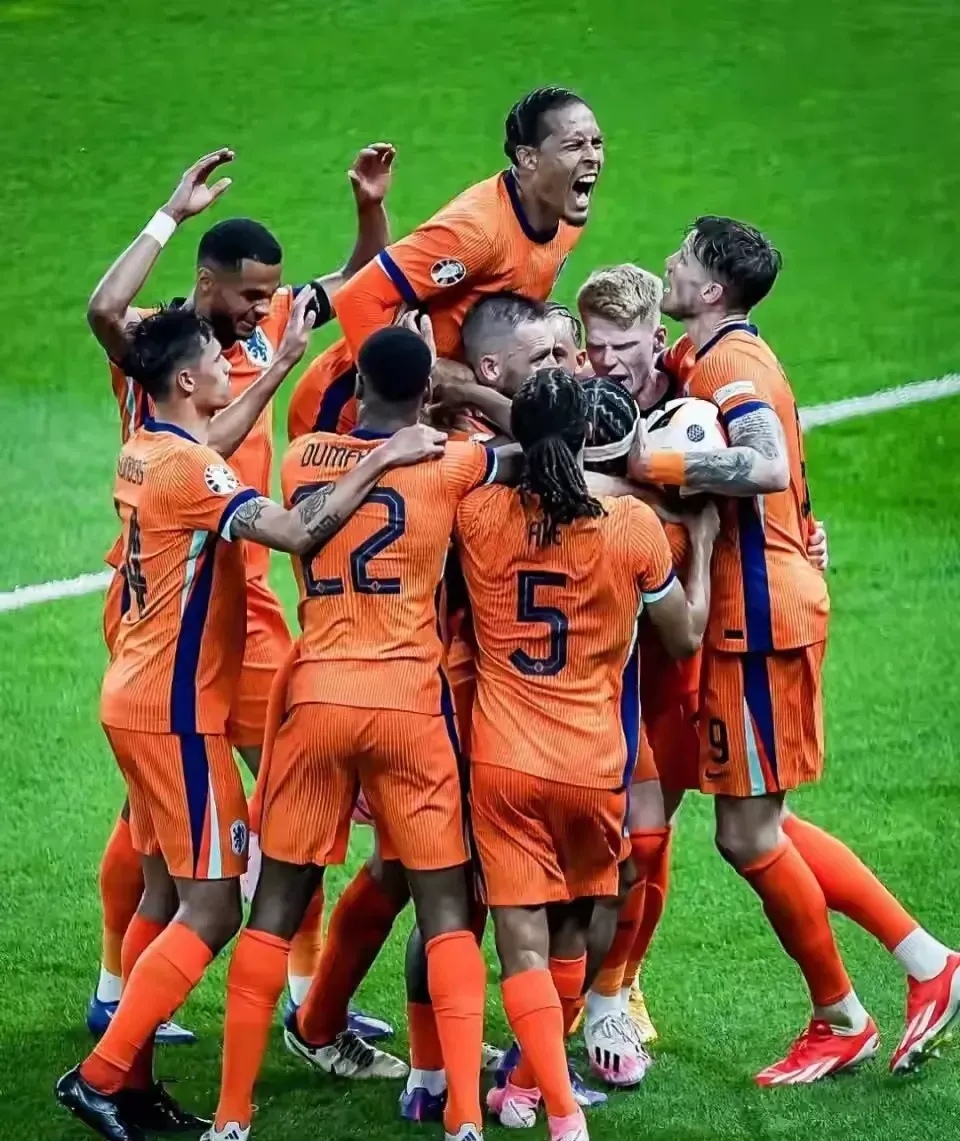 荷兰战队势在必得,冲击冠军! 荷兰战队势在必得,冲击冠军!