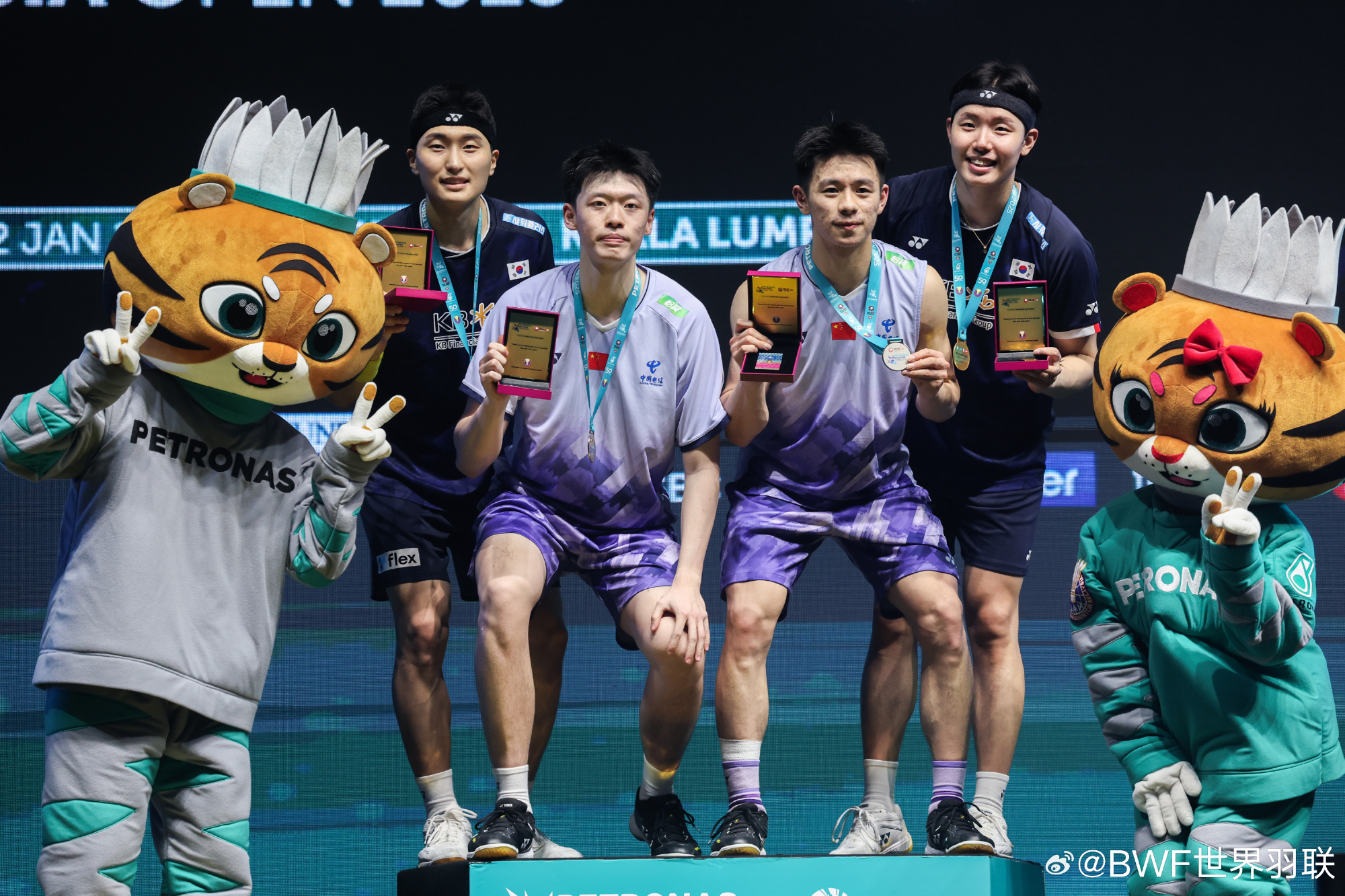 包含马来西亚羽毛球队横扫印度羽毛球队,安赛龙关键制胜的词条 包含马来西亚羽毛球队横扫印度羽毛球队,安赛龙关键制胜的词条