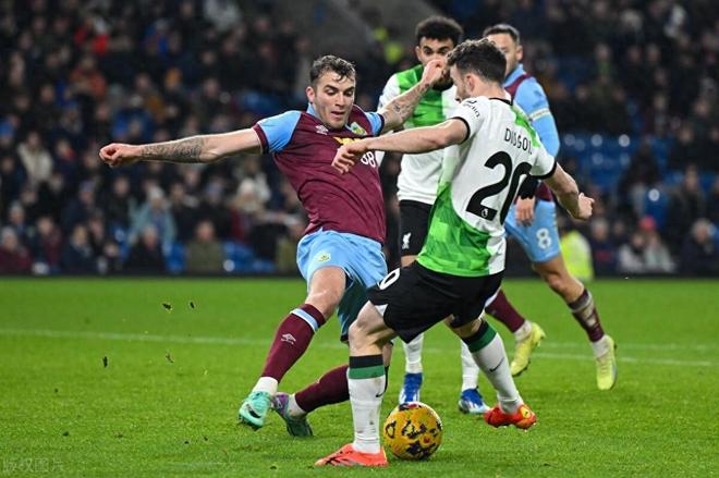 包含尼斯平局抢分，球队状态回暖新赛程打破争冠悬念的词条