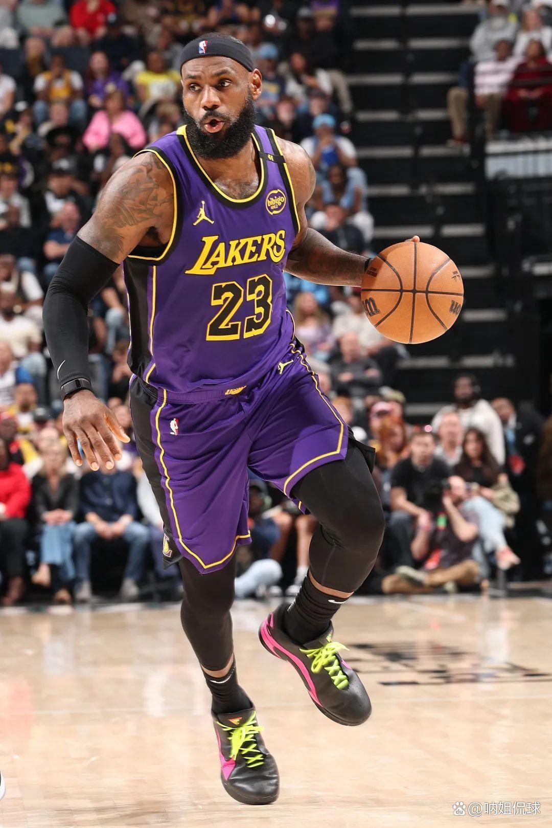 关于火箭爆冷热火，詹姆斯绝境逆转的信息