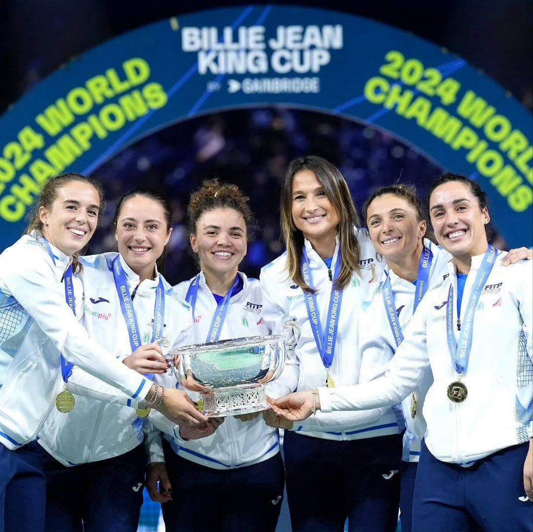 意大利队成功晋级，赛场上展现实力的简单介绍