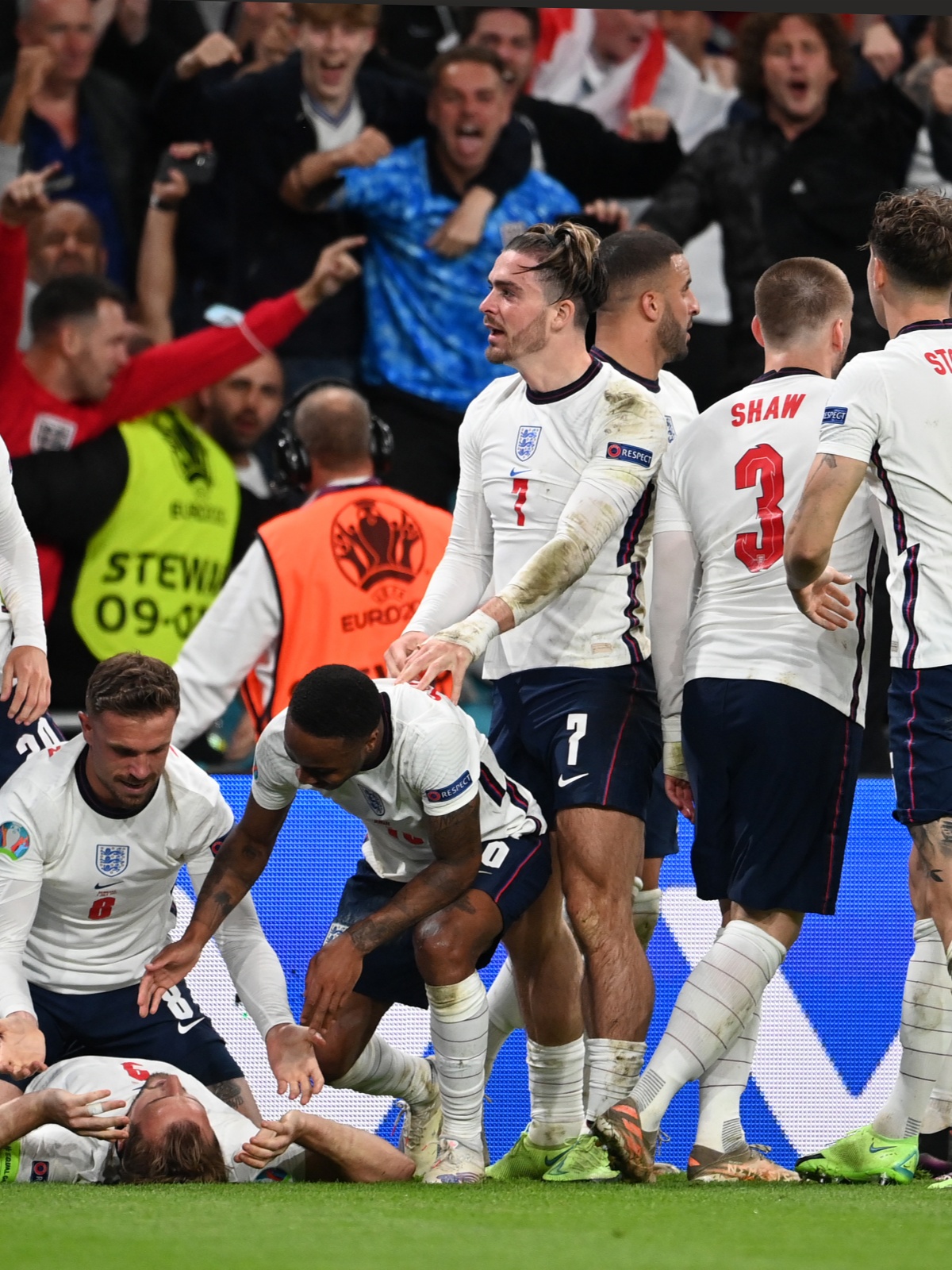 英格兰足总杯决赛在即，曼联将对阵切尔西