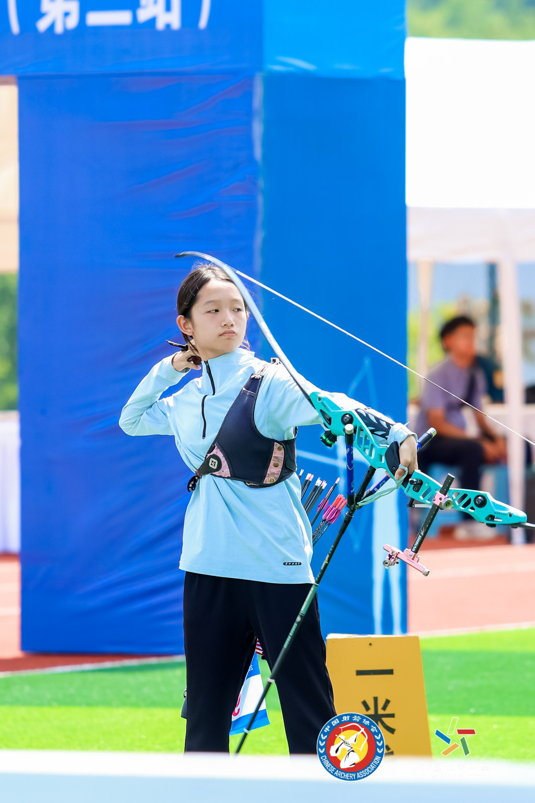 包含克巴之外女子射箭选手射中百发百中，夺牌的词条