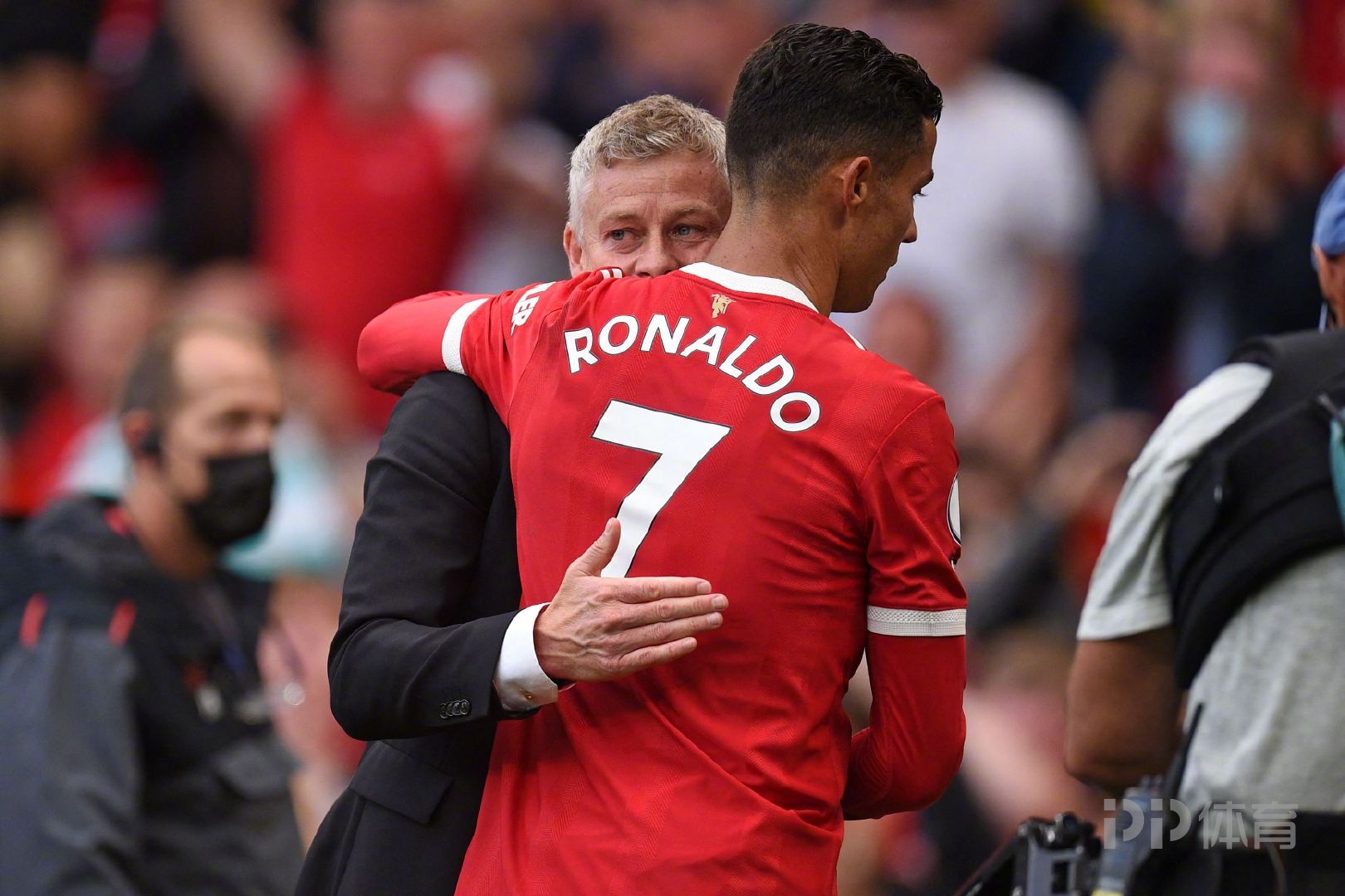 曼城强势利物浦，阿奎罗打破历史纪录的简单介绍