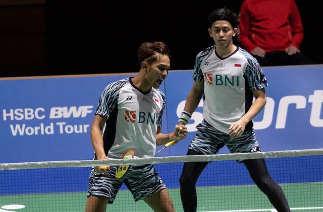 关于英格兰羽毛球队强势日本羽毛球队，辛杜统治全场的信息