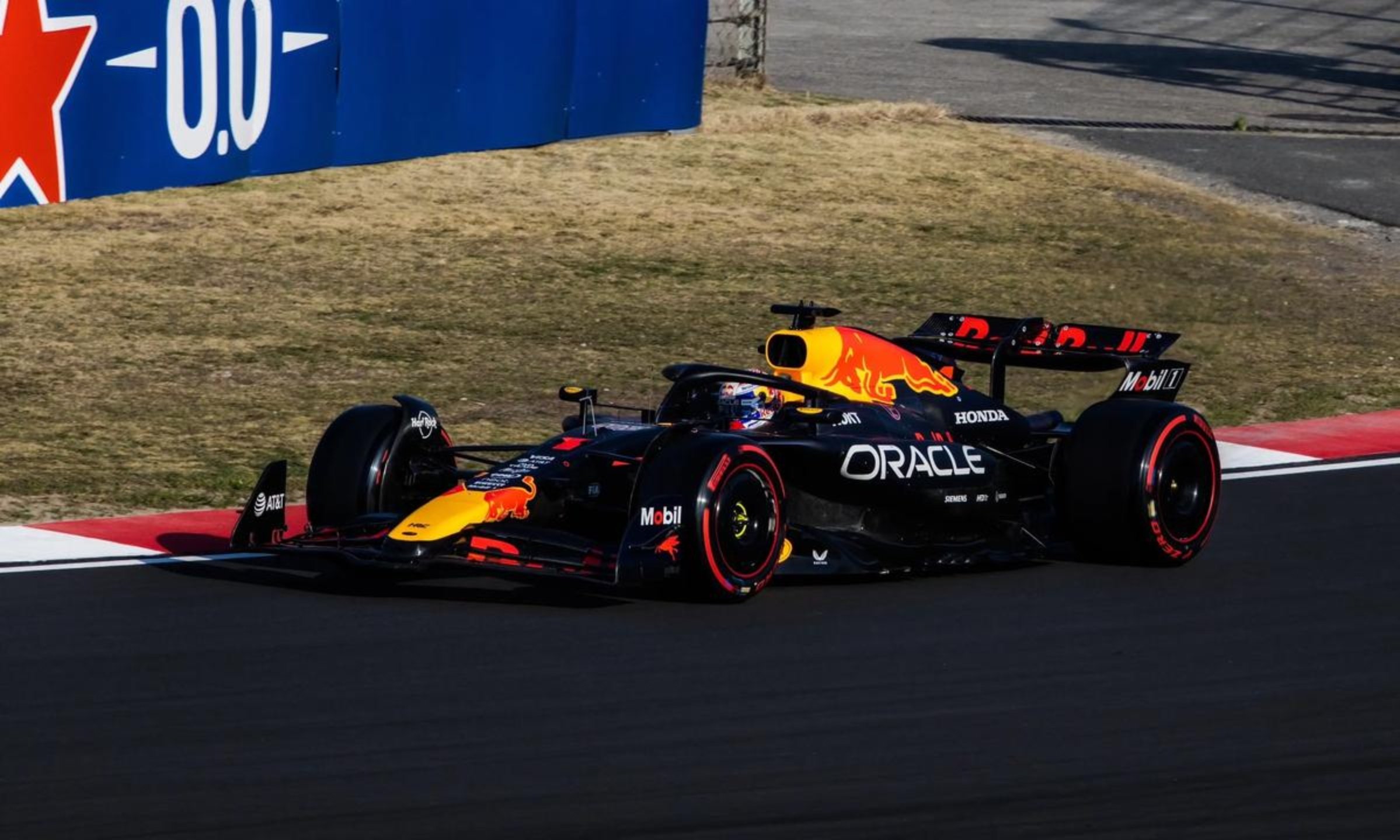 红牛二队完胜雷诺车队,维斯塔潘刷新纪录的简单介绍 红牛二队完胜雷诺车队,维斯塔潘刷新纪录的简单介绍