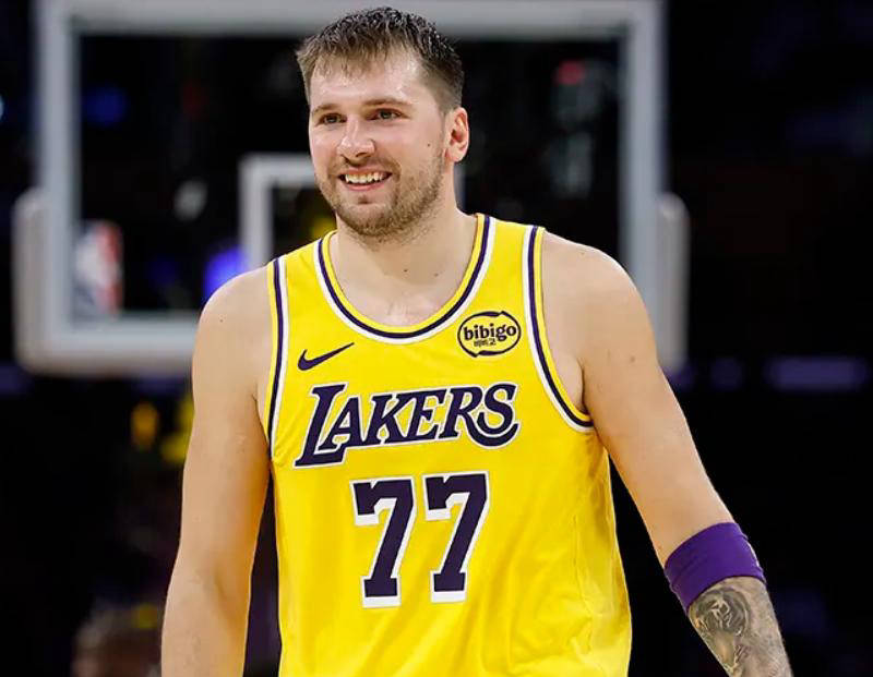 湖人力克黄蜂，锡安统治全场