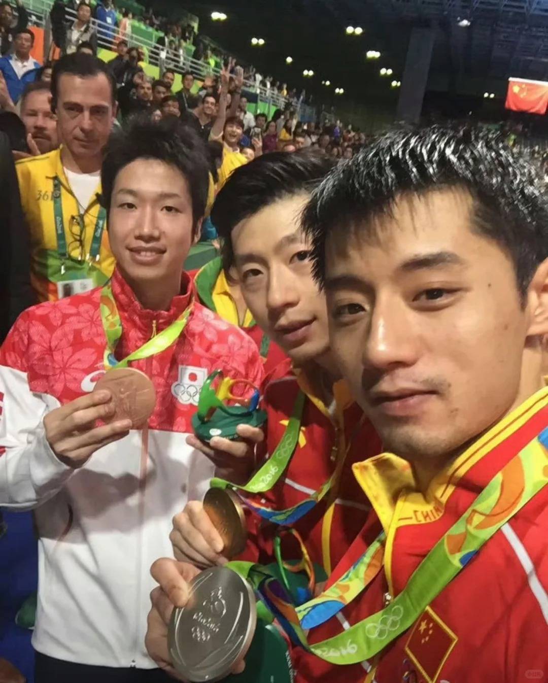 包含英国乒乓球队力克瑞典乒乓球队，张继科高光表现的词条