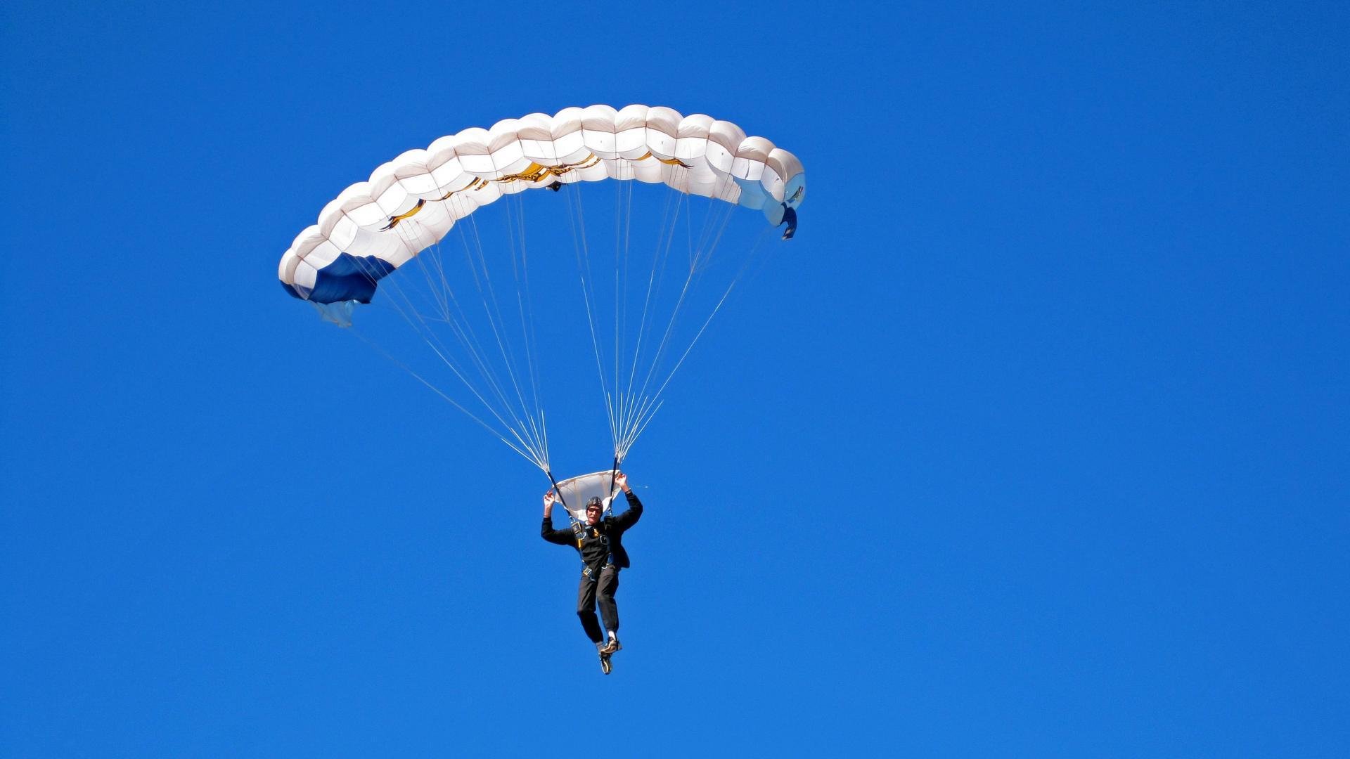 意甲焦点战之夜，德罗赞全程高能输出，诠释何为孤胆英雄